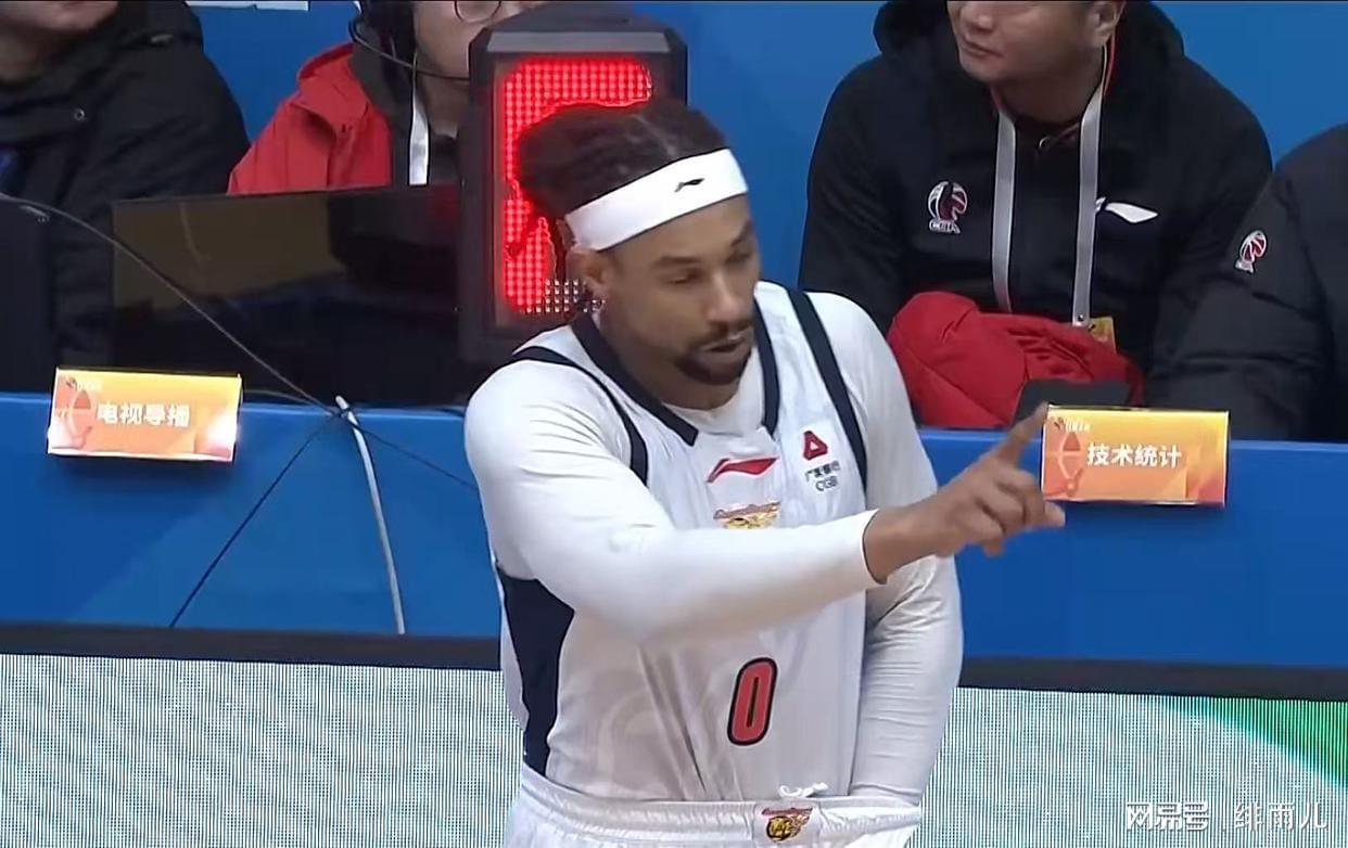 kaiyun中心-朱芳雨赌对了！广东1米92新后卫打出身价，杜锋为他放弃徐杰？