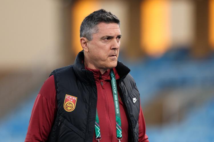 33次关键扑救！安东尼奥为李昊鸣不平：比日本门将更配得上金手套